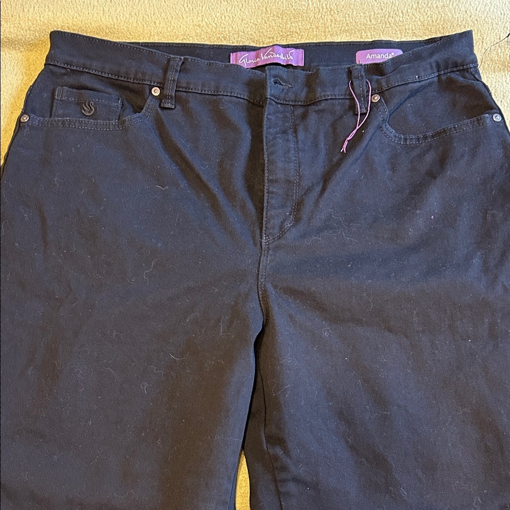 Gloria Vanderbilt (Amanda Line)  Dark Denim Jeans